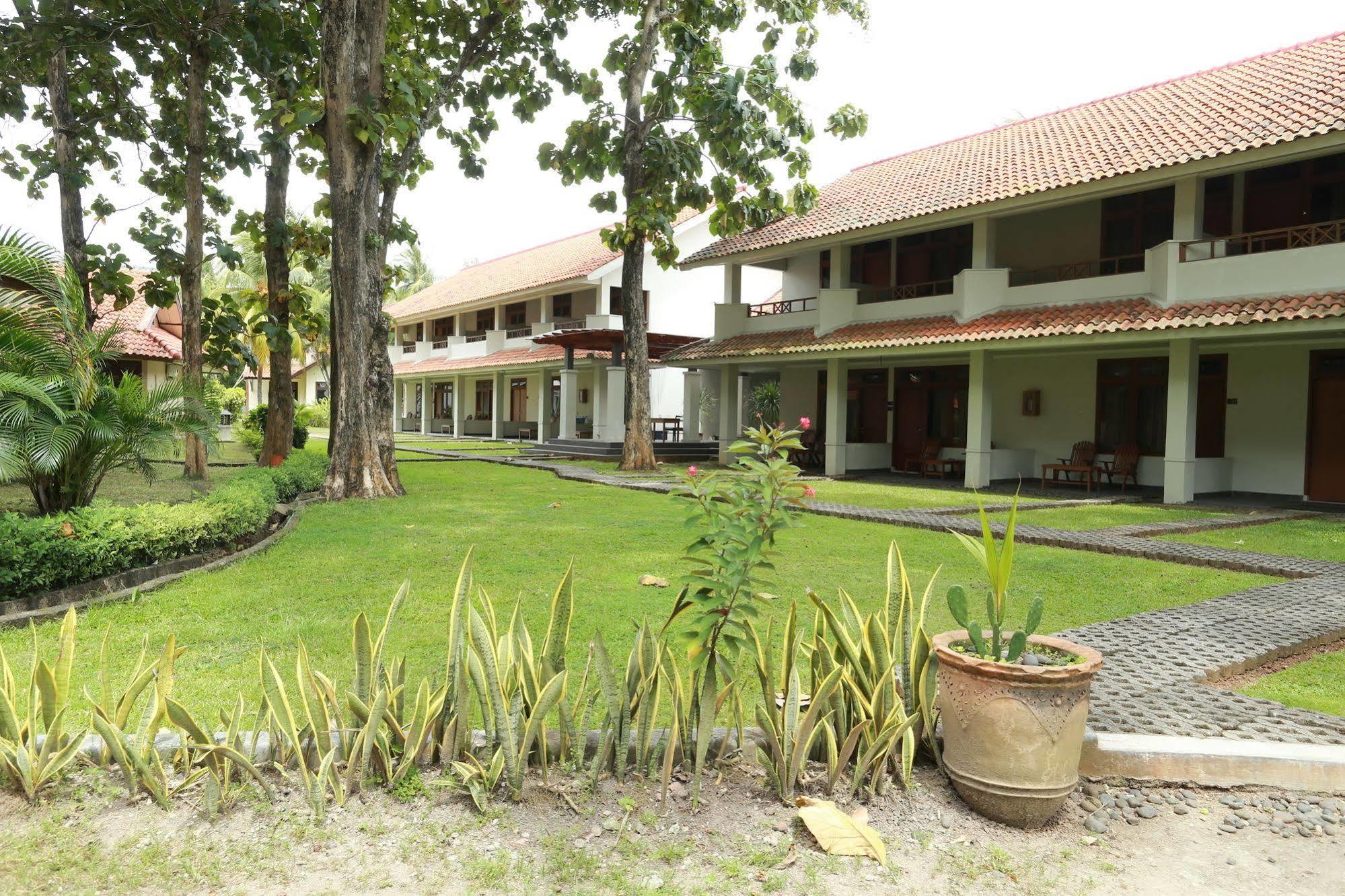 Sanghyang Indah Spa Resort Anyer Extérieur photo